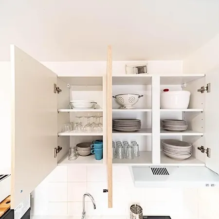 Le Petit Montel- Avec Garage-metro Valmy Apartment